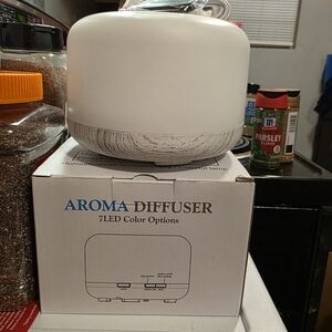 White Aroma Diffuser with Wood Accent